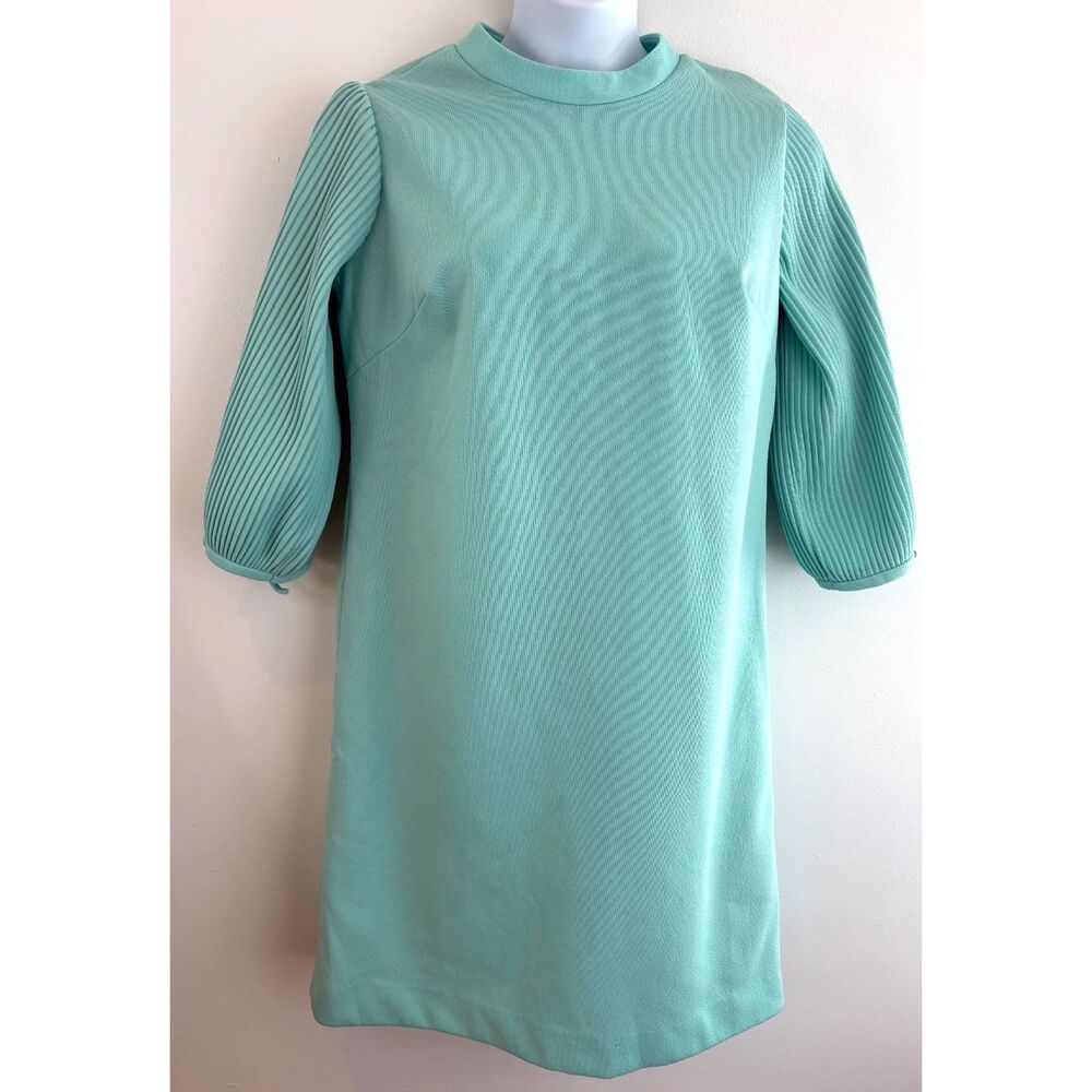 Vintage ILGWU Mod Shift Dress Womens Seafoam Green 3/4 Sleeve Mock Neck Retro